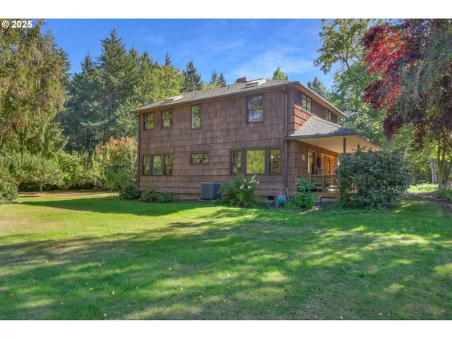 $755,000 | 91066 C Street, Junction City, OR 97448