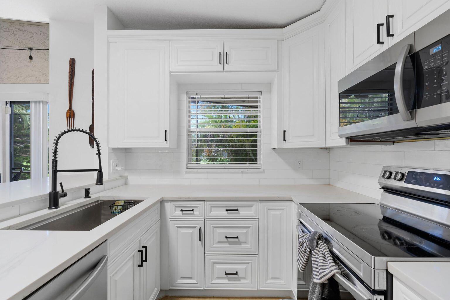 22259 Woodspring Drive Boca Raton, FL 33428 - Photo 6 of 18 6