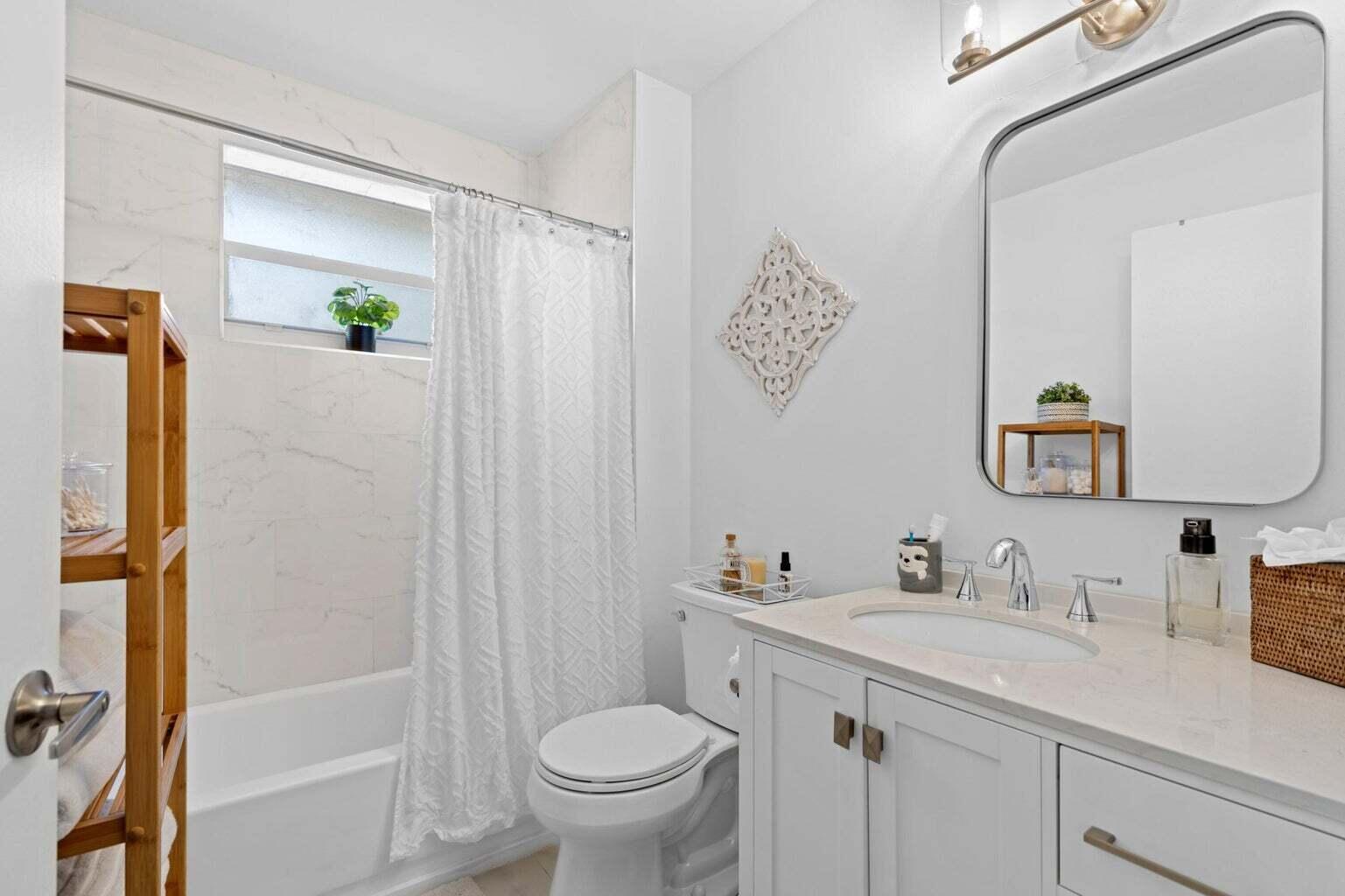 22259 Woodspring Drive Boca Raton, FL 33428 - Photo 10 of 18 10