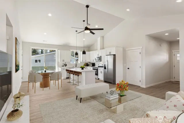 $444,900 | 8 Hobble Creek Street, Elma, WA 98541