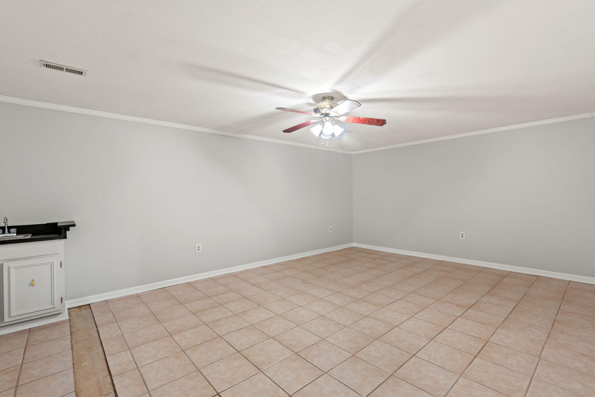 1926 Rock Bluff Road Hixson, TN 37343 - Photo 29 of 61 Den with sink (bar top in garage)