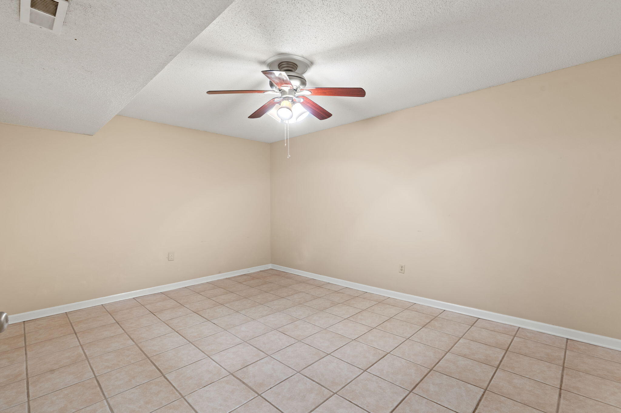 1926 Rock Bluff Road Hixson, TN 37343 - Photo 32 of 61 Flex room/bedroom