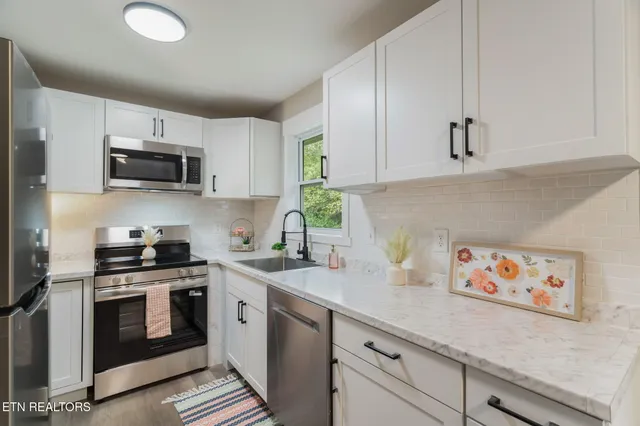 $239,900 | 200 Sandy Hill Road, La Follette, TN 37766