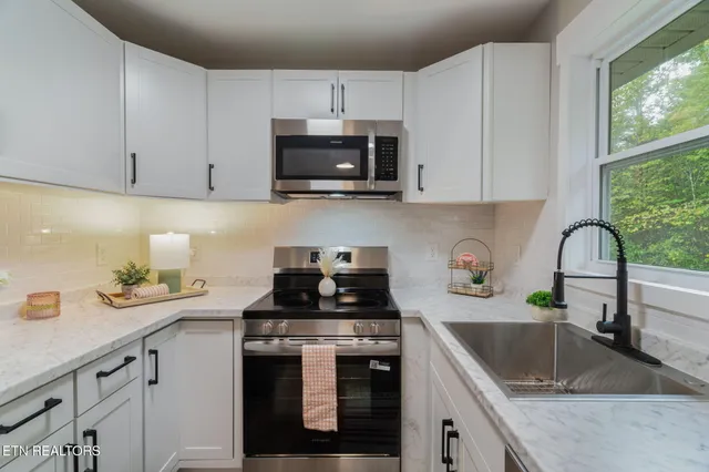 $239,900 | 200 Sandy Hill Road, La Follette, TN 37766