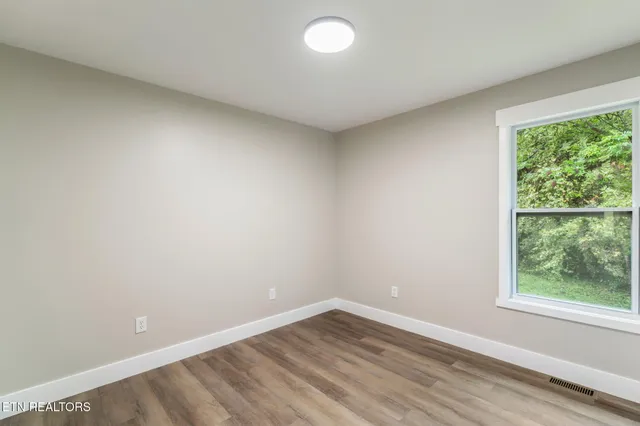 $239,900 | 200 Sandy Hill Road, La Follette, TN 37766