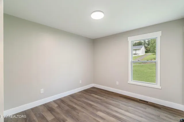 $239,900 | 200 Sandy Hill Road, La Follette, TN 37766