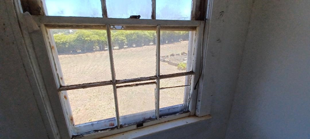2676 Kalanikahua Road Haiku, HI 96708 - Photo 18 of 18 a view of a window