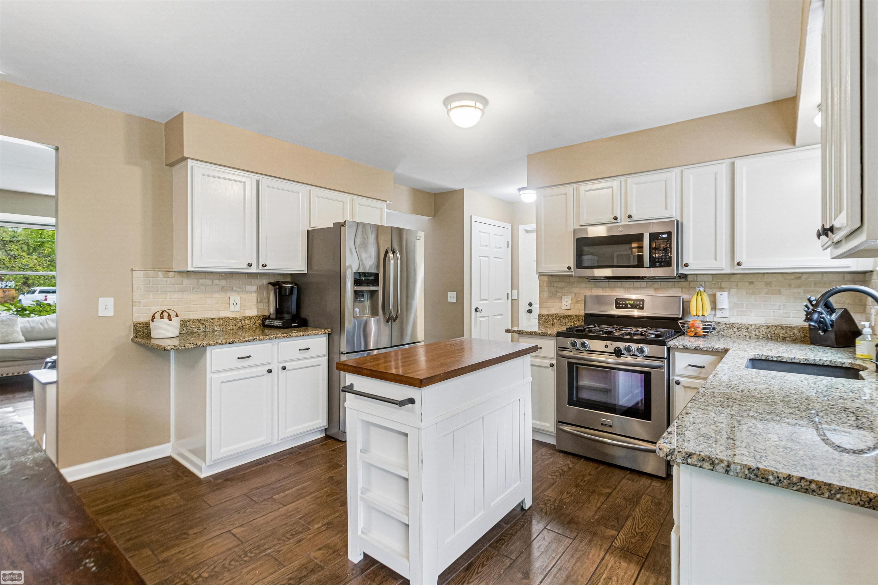 58625 Cathey Washington, MI 48094 - Photo 8 of 40
