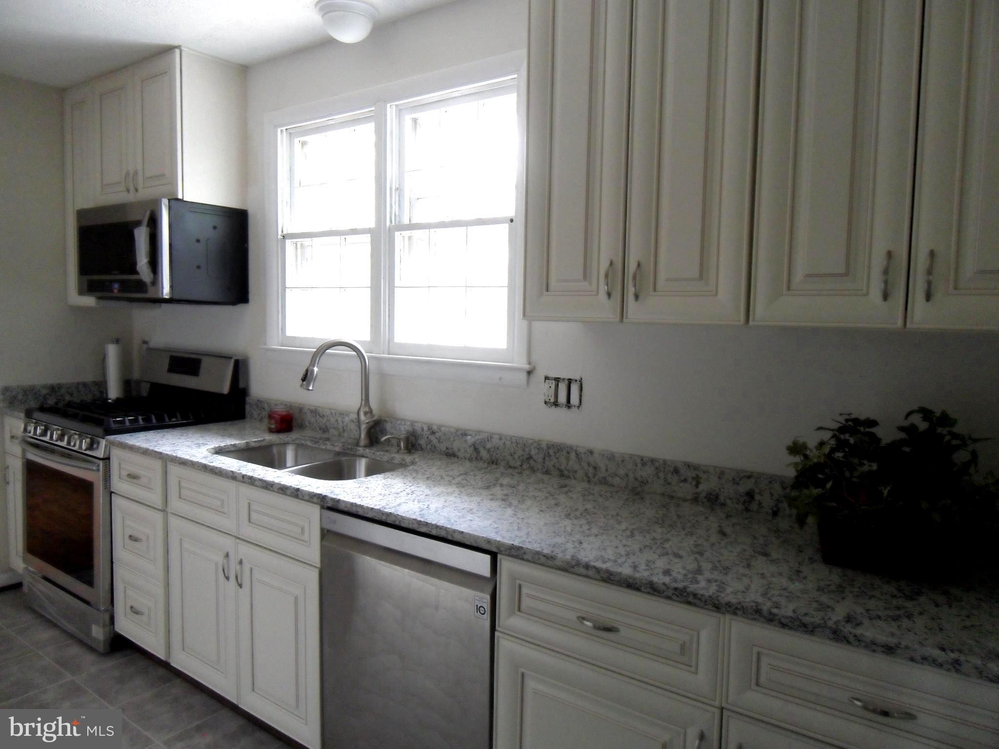 10005 Frederick Road Ellicott City, MD 21042 - Photo 11 of 46 Gallery Image 11