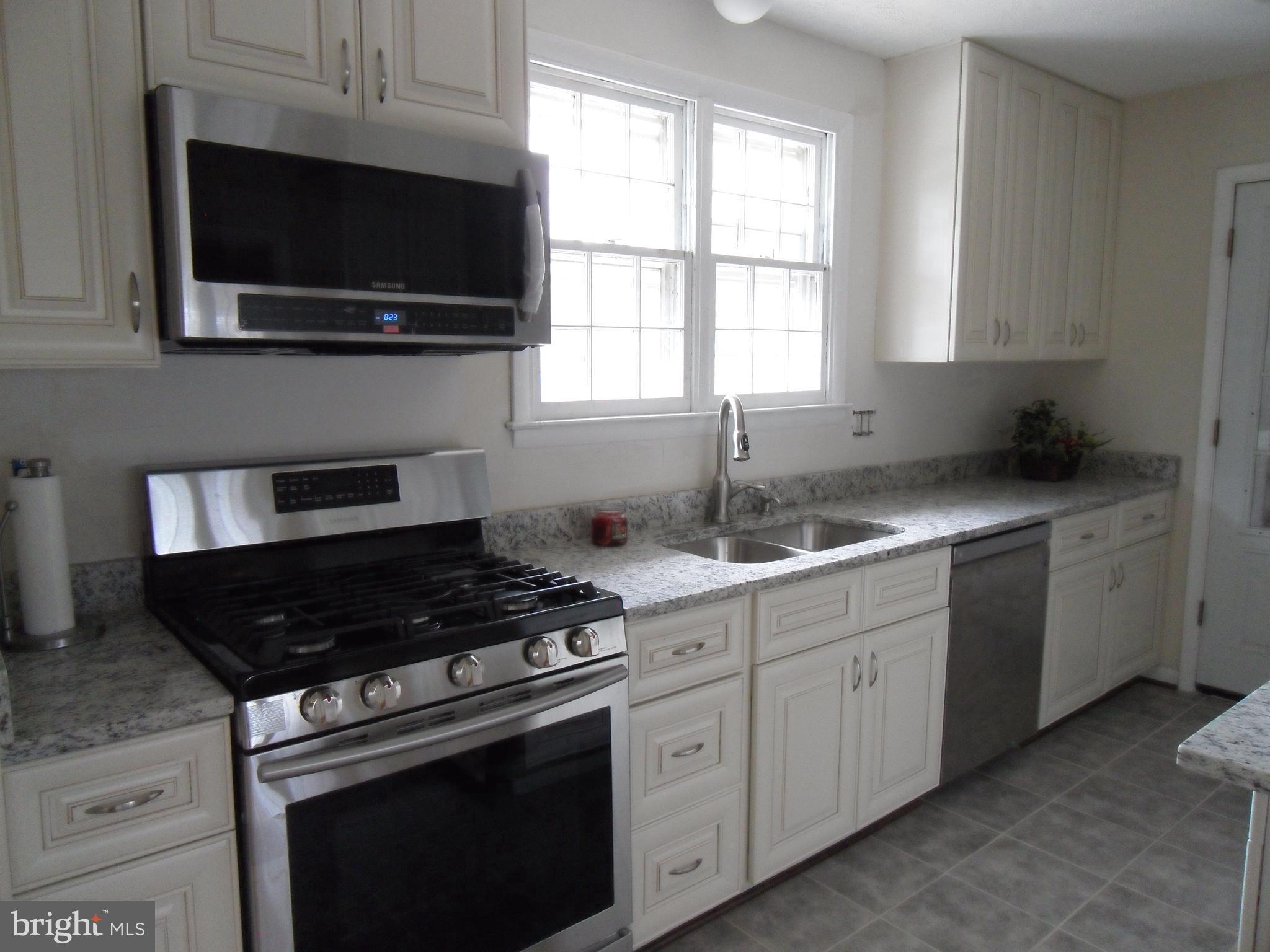 10005 Frederick Road Ellicott City, MD 21042 - Photo 12 of 46 Gallery Image 12