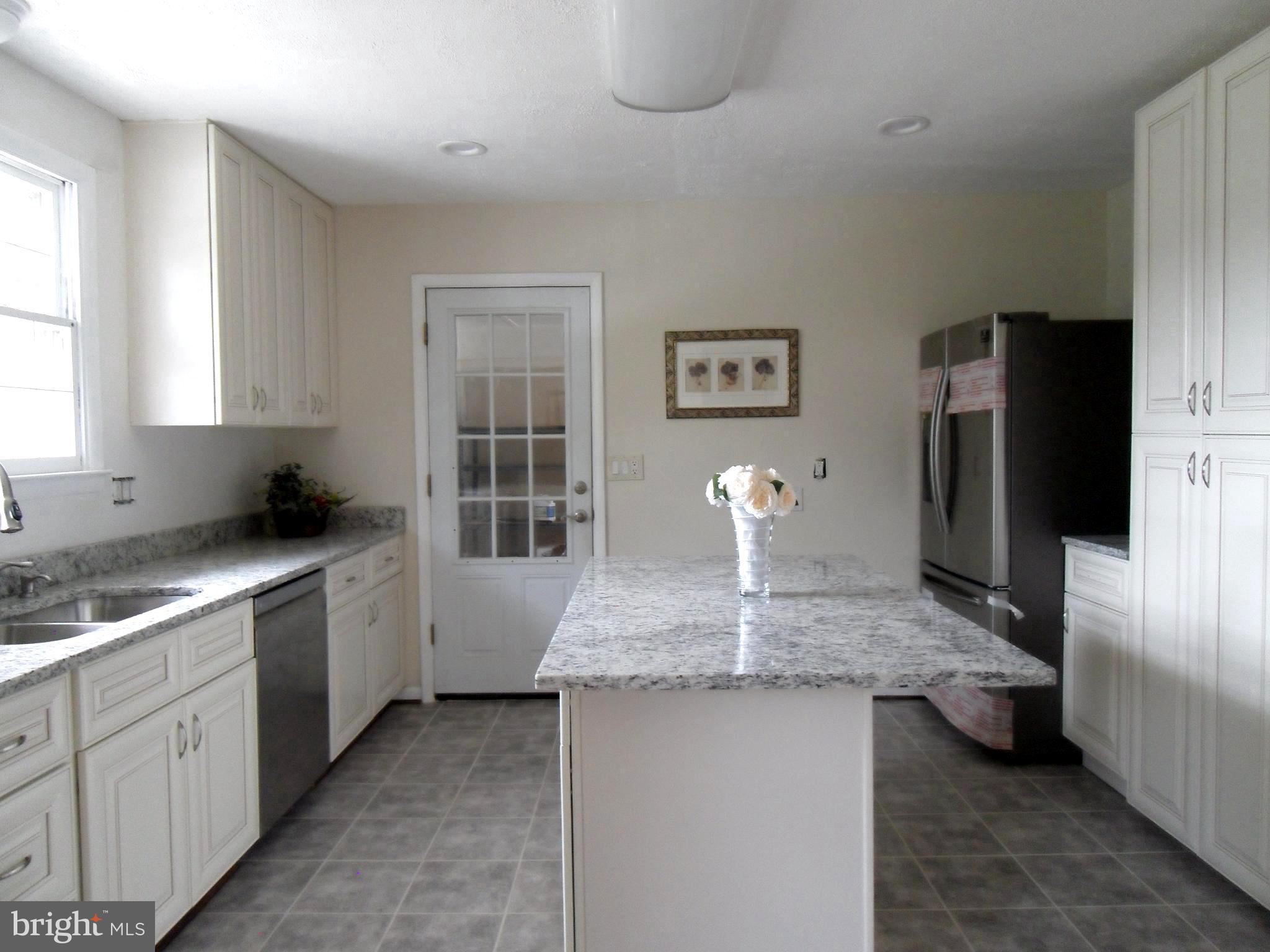 10005 Frederick Road Ellicott City, MD 21042 - Photo 14 of 46 Gallery Image 14
