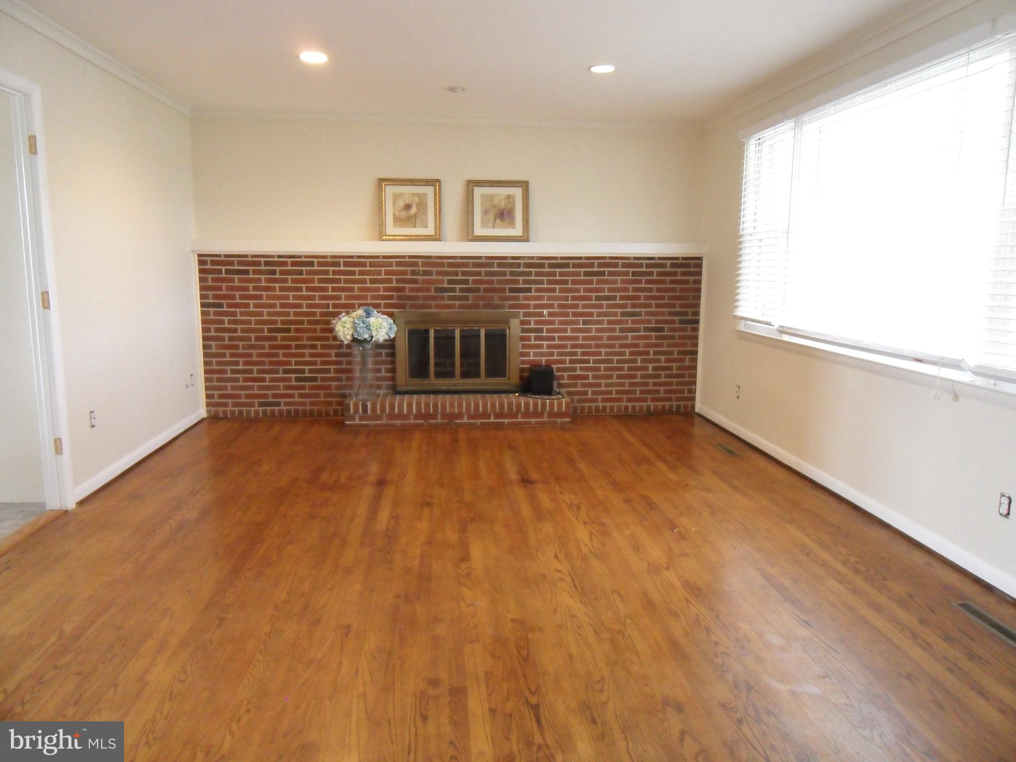 10005 Frederick Road Ellicott City, MD 21042 - Photo 5 of 46 Gallery Image 5