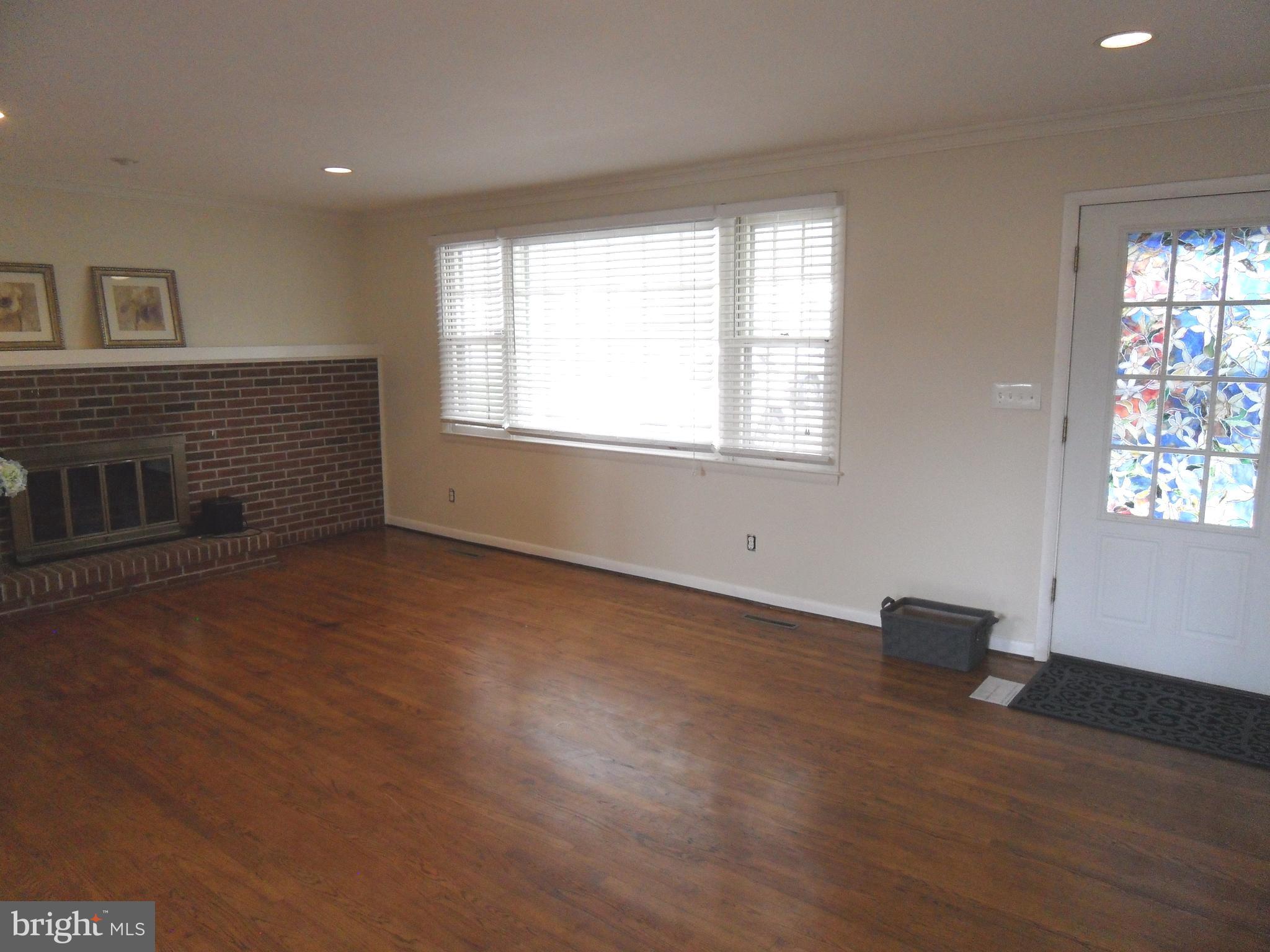 10005 Frederick Road Ellicott City, MD 21042 - Photo 6 of 46 Gallery Image 6