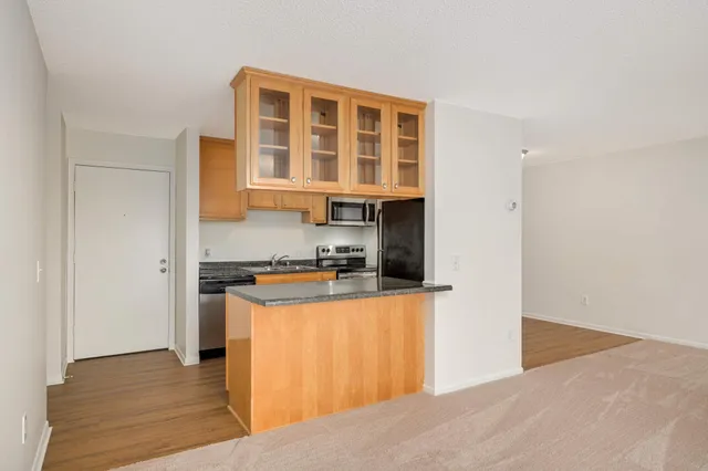 $119,950 | 4110 Rahn Road, Unit 312, Eagan, MN 55122