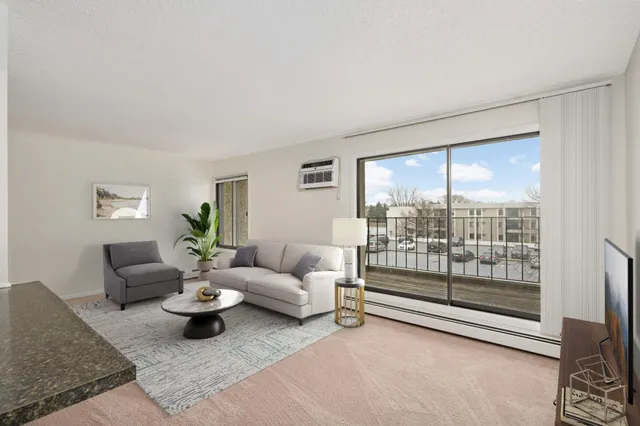 $119,950 | 4110 Rahn Road, Unit 312, Eagan, MN 55122