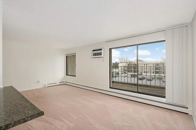 $119,950 | 4110 Rahn Road, Unit 312, Eagan, MN 55122