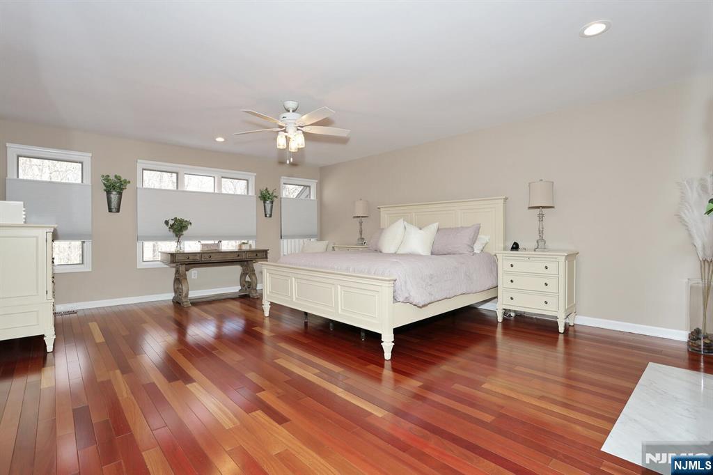 607 Glasmere Road Mahwah, NJ 07430 - Photo 19 of 50