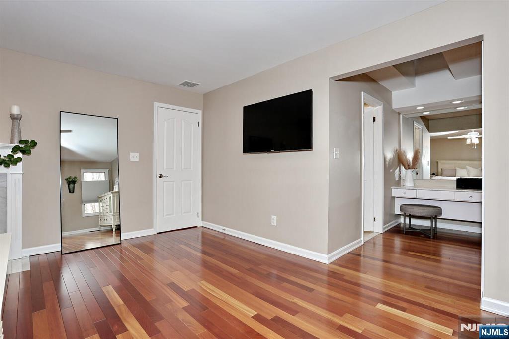607 Glasmere Road Mahwah, NJ 07430 - Photo 21 of 50