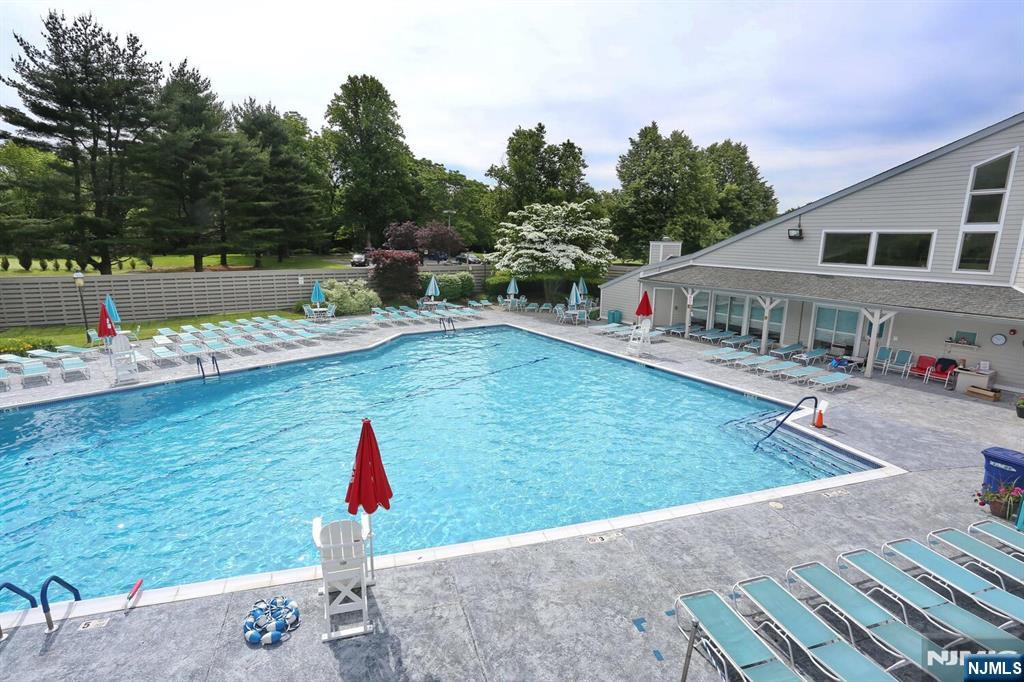 607 Glasmere Road Mahwah, NJ 07430 - Photo 47 of 50