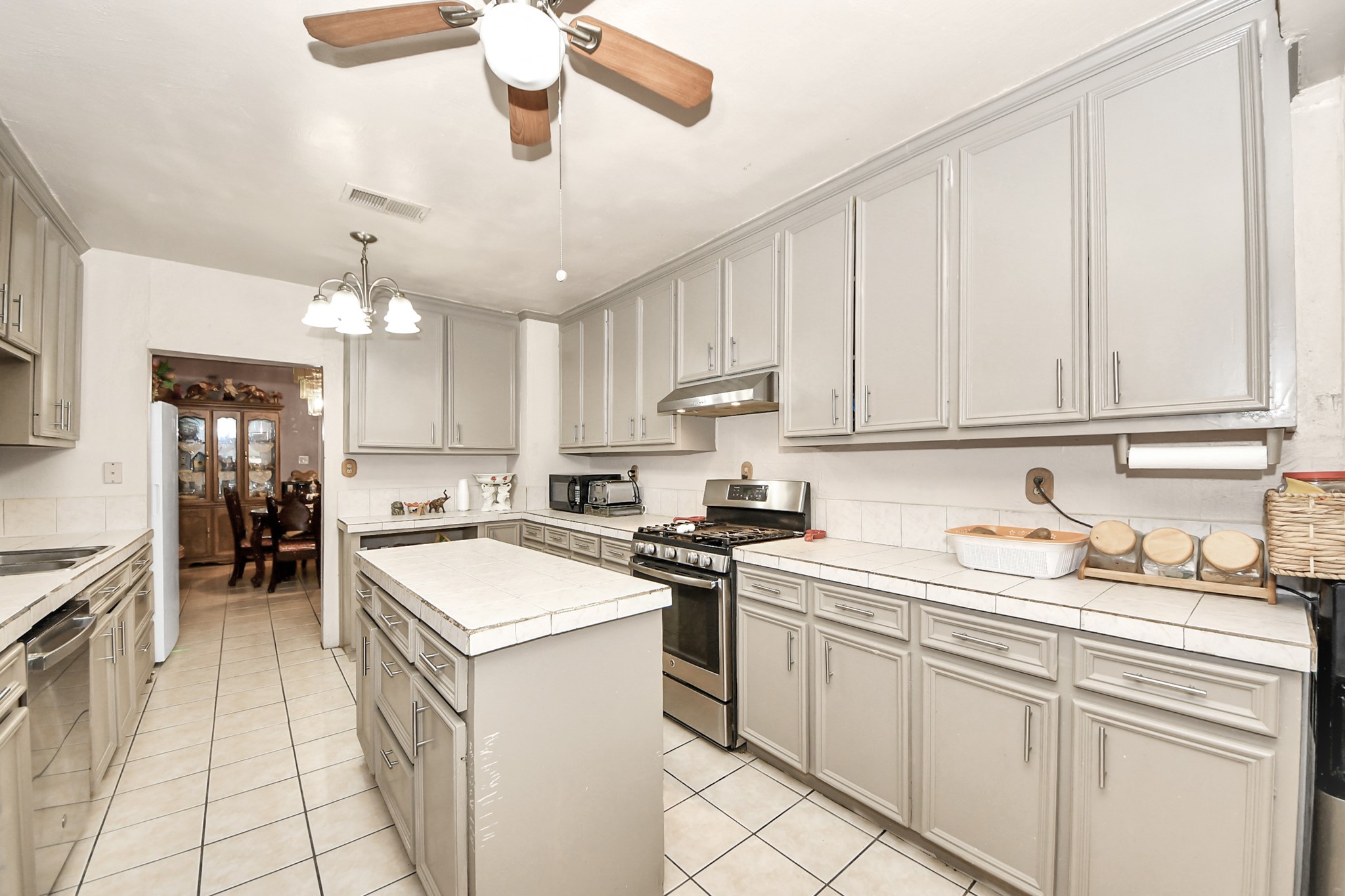 3924 Jefferson Street Houston, TX 77003 - Photo 7 of 24