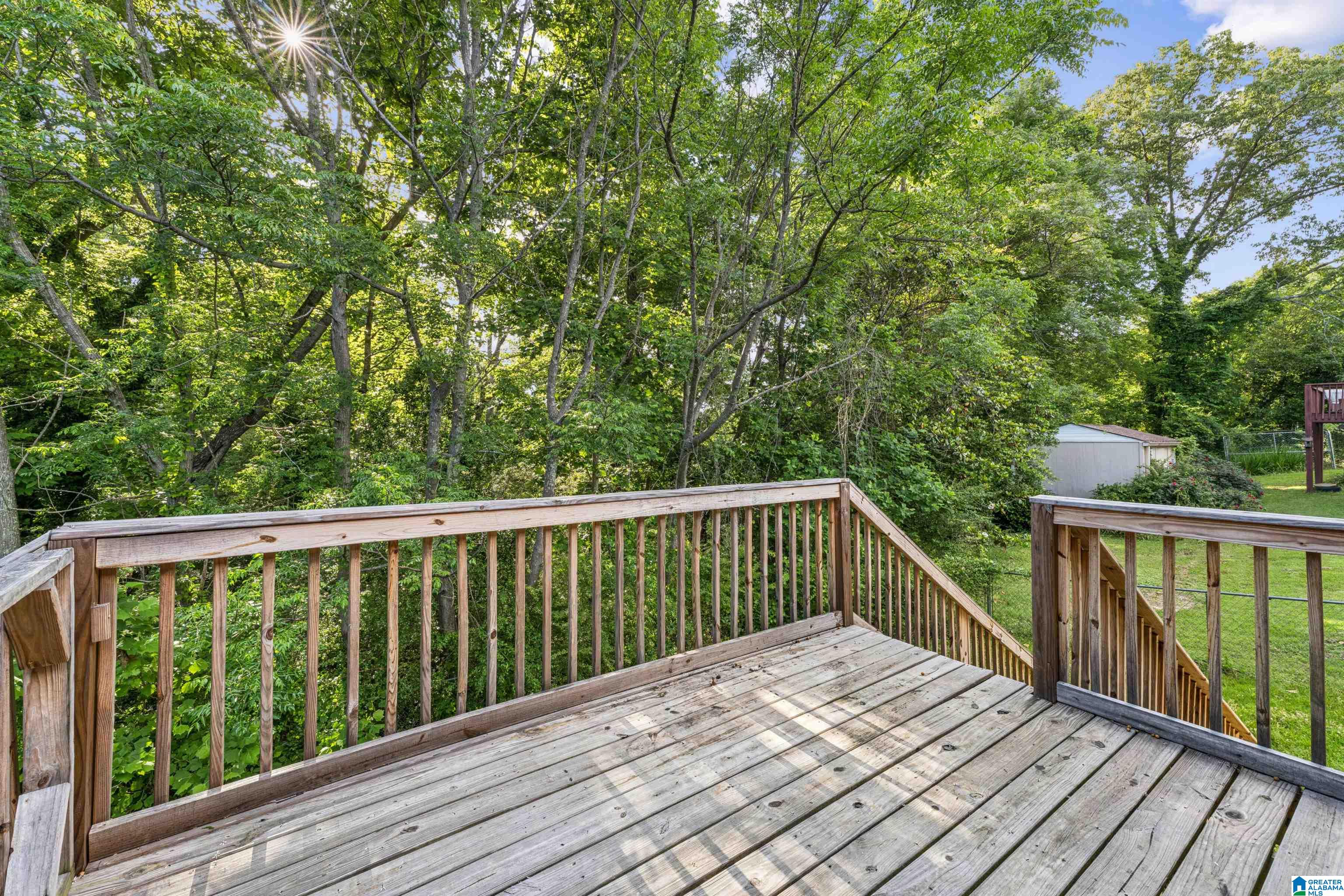 717 Hilltop Road Warrior, AL 35180 - Photo 18 of 33