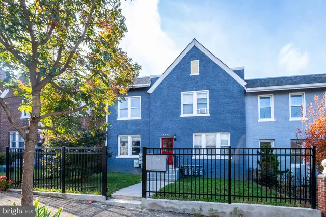 $1,650 | 1113 Penn Street Northeast, Unit 4, Washington, DC 20002