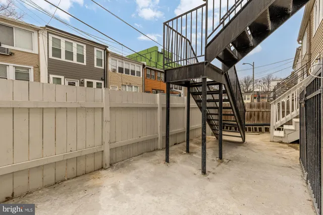 $1,650 | 1113 Penn Street Northeast, Unit 4, Washington, DC 20002