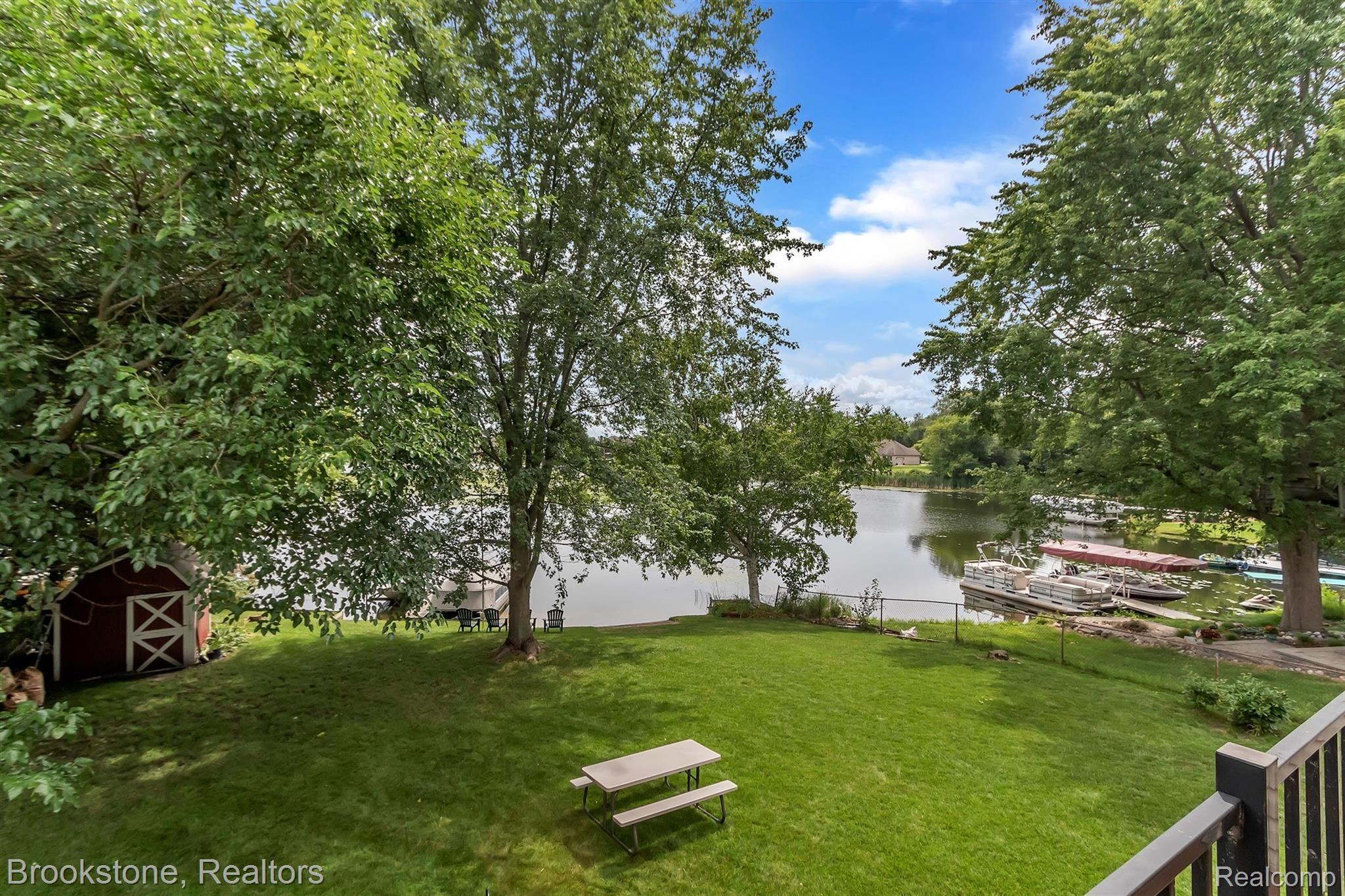 8715 Waumegah Road Clarkston, MI 48348 - Photo 42 of 60 47-8715 Waumegah Rd-WindowStill-Rea.jpg