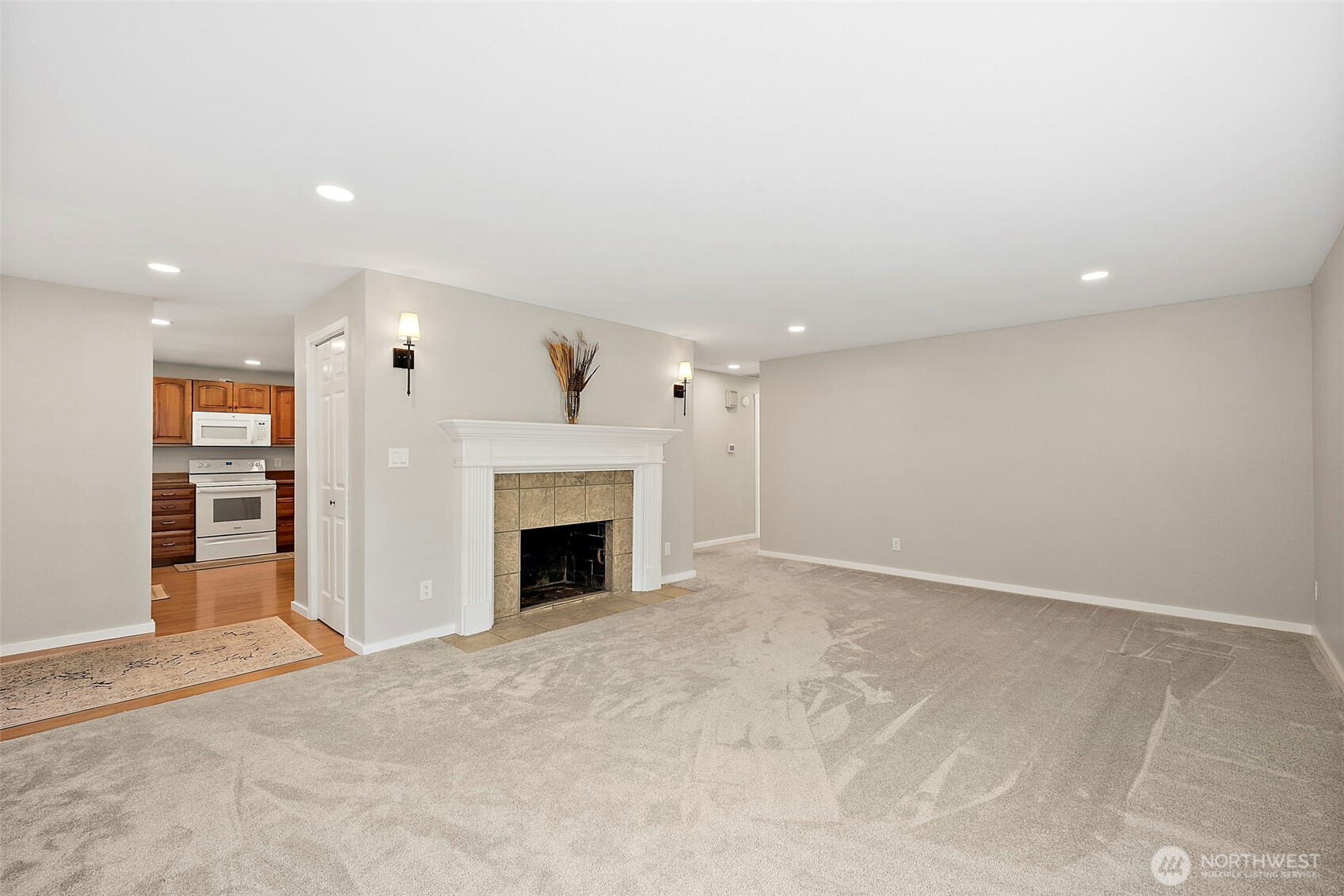 30022 6th Avenue Southwest Federal Way, WA 98023 - Photo 8 of 40