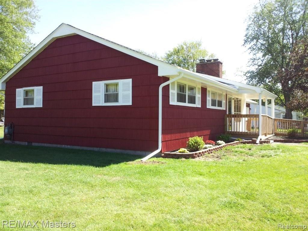 25975 Rogell Road New Boston, MI 48164 - Photo 3 of 15 Front side.jpg