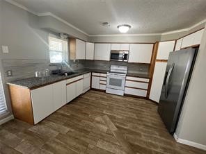 16064 Holly Street Porter, TX 77365 - Photo 9 of 26