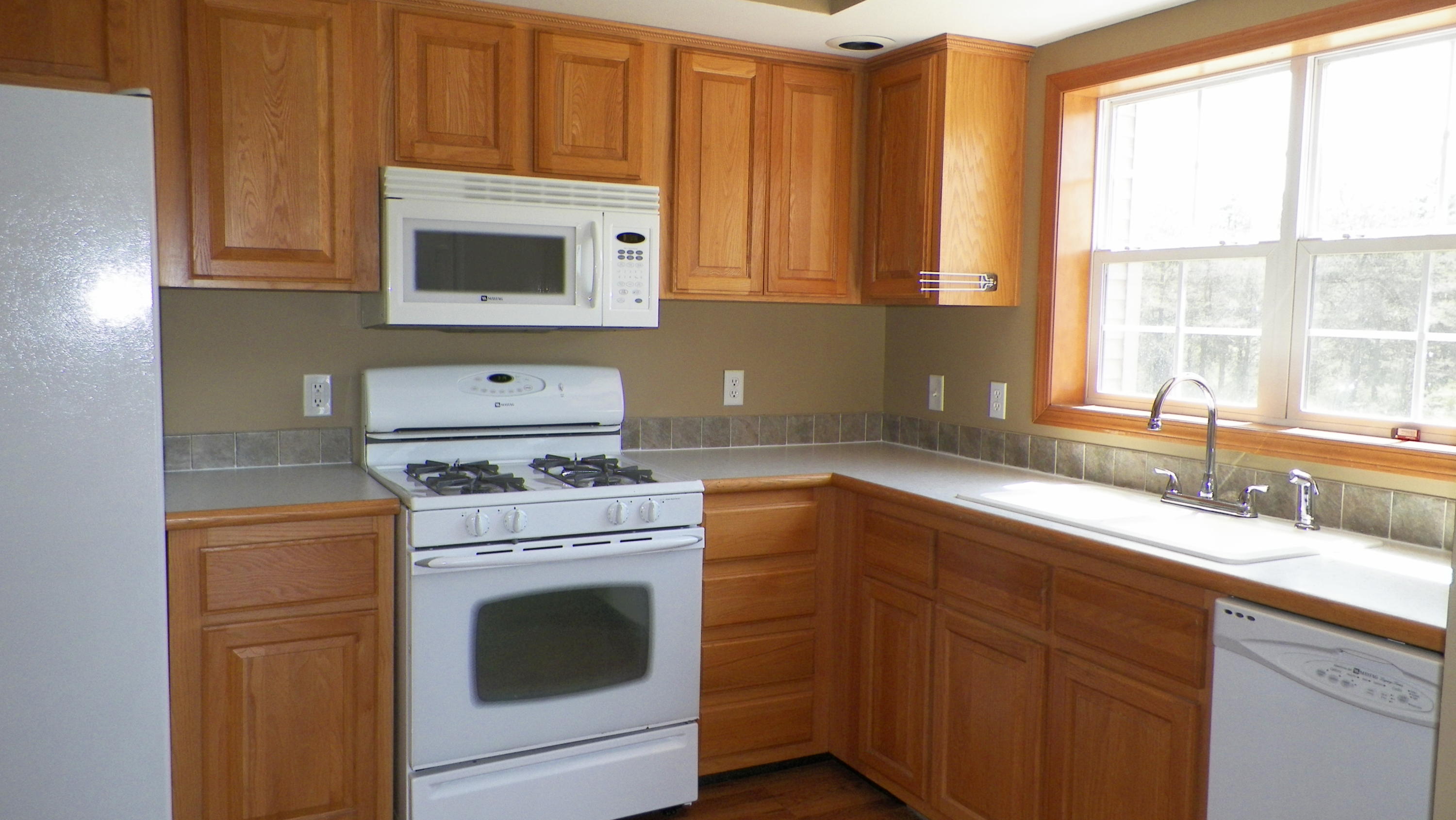 9811 North Black River Road Cheboygan, MI 49721 - Photo 12 of 36 Gallery Image 12
