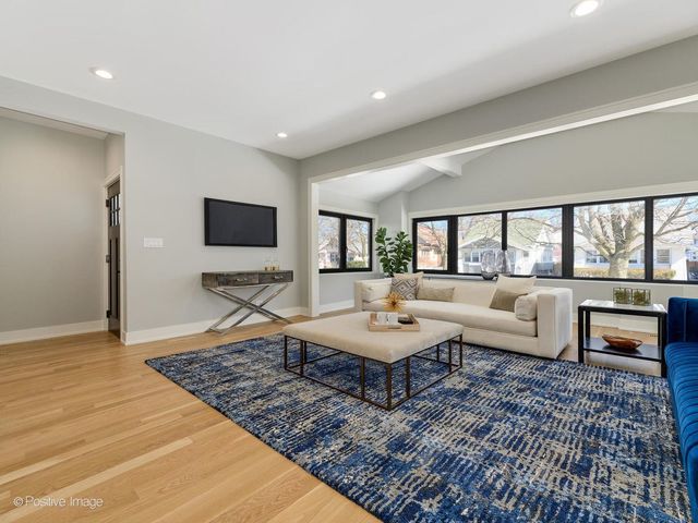 $772,000 | 4128 North Leamington Avenue, Chicago, IL 60641