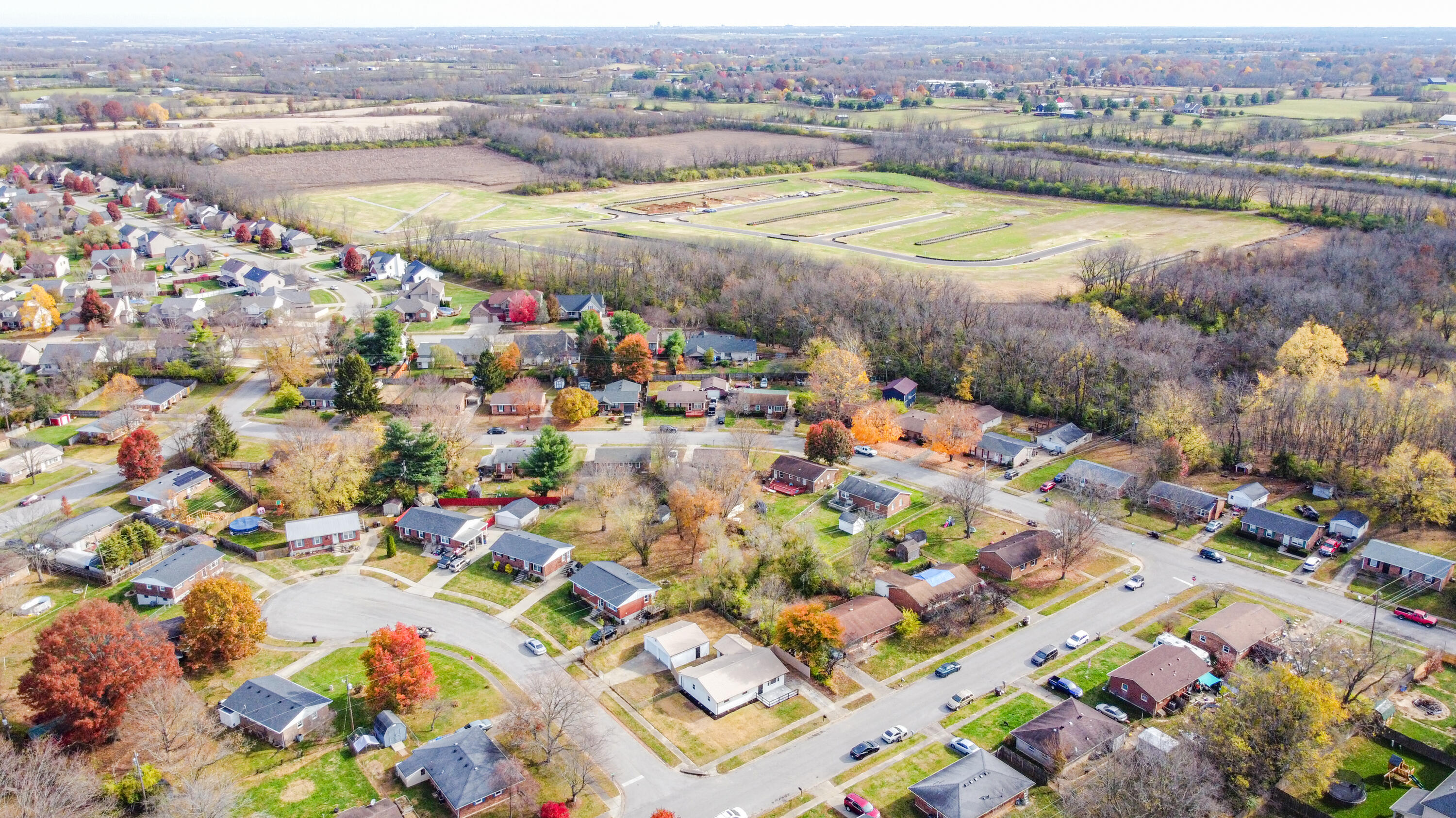 325 Dunroven Road Versailles, KY 40383 - Photo 45 of 47 39-38