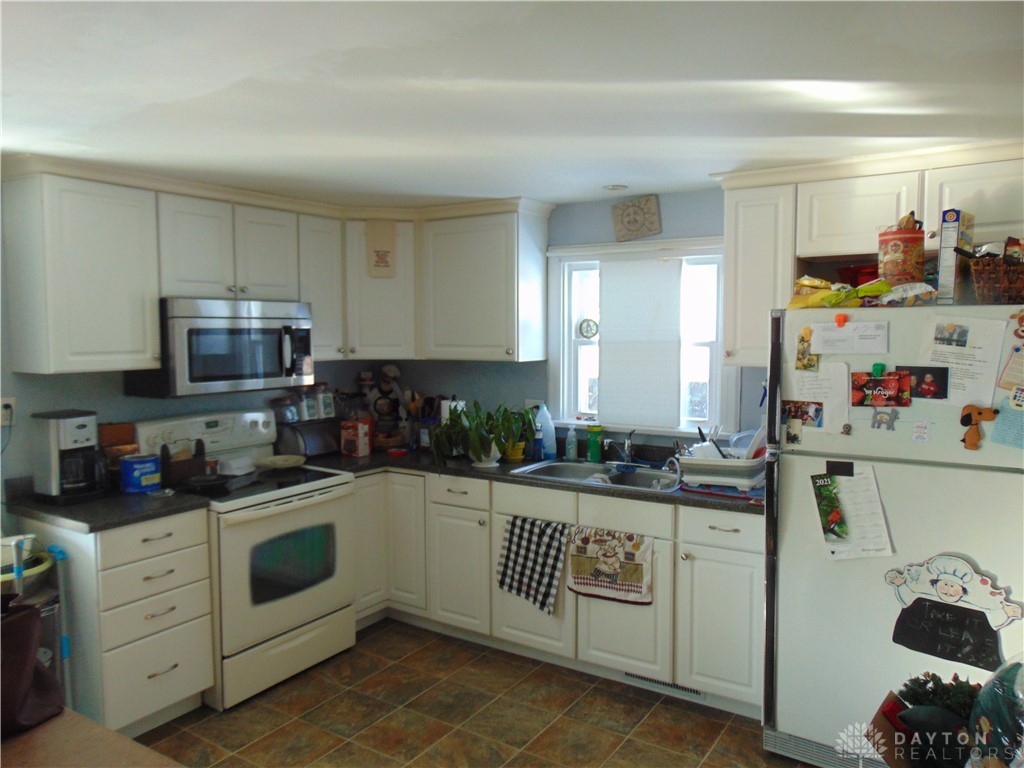 2121 Rector Avenue Dayton, OH 45414 - Photo 9 of 32 Gallery Image 9