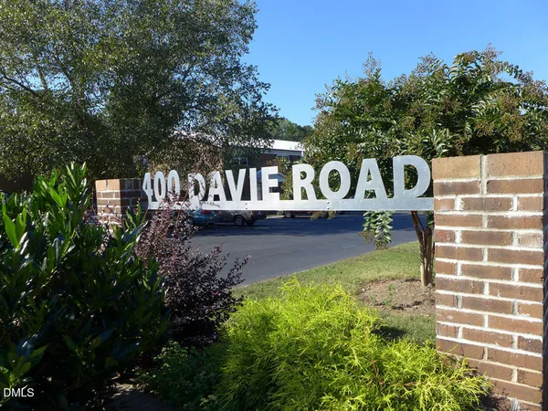 $1,545 | 400 Davie Road, Unit 48, Carrboro, NC 27510