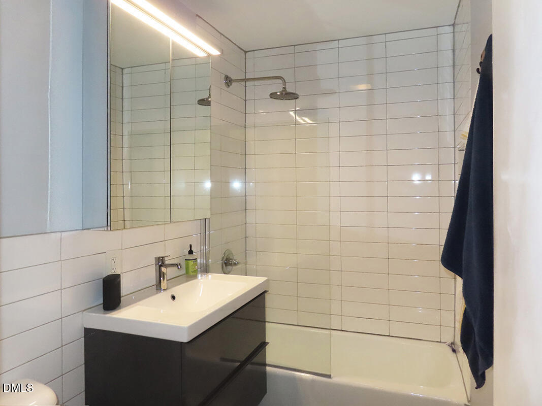 400 Davie Road, Unit 48 Carrboro, NC 27510 - Photo 8 of 14 ba