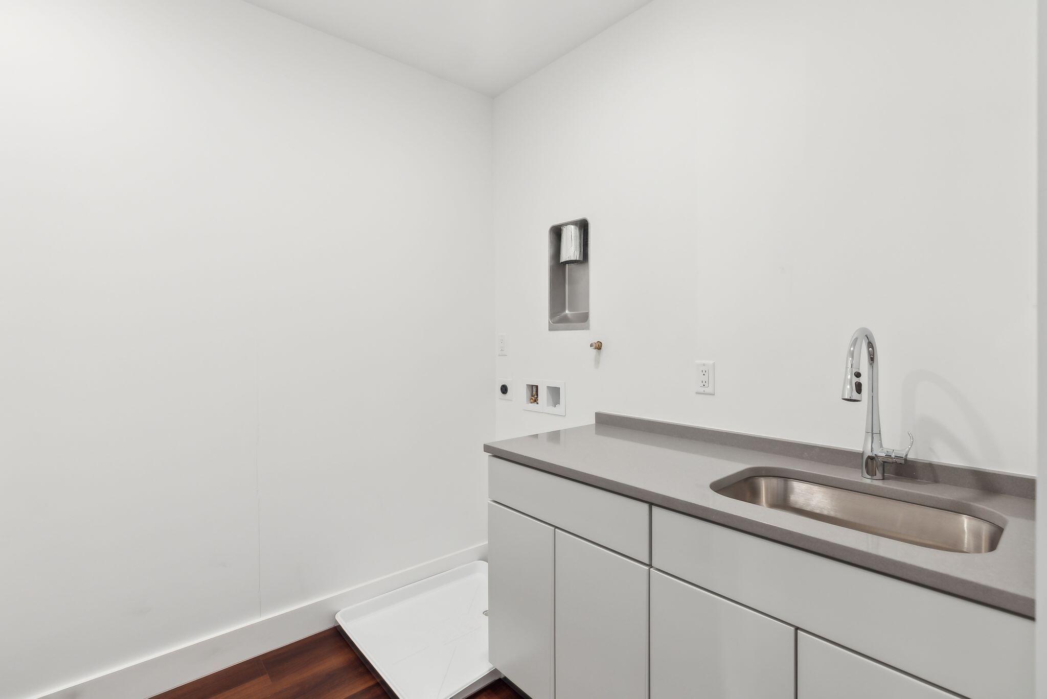 130 Morning Street, Unit 3A Portland, ME 04101 - Photo 31 of 72 46_DSC05958