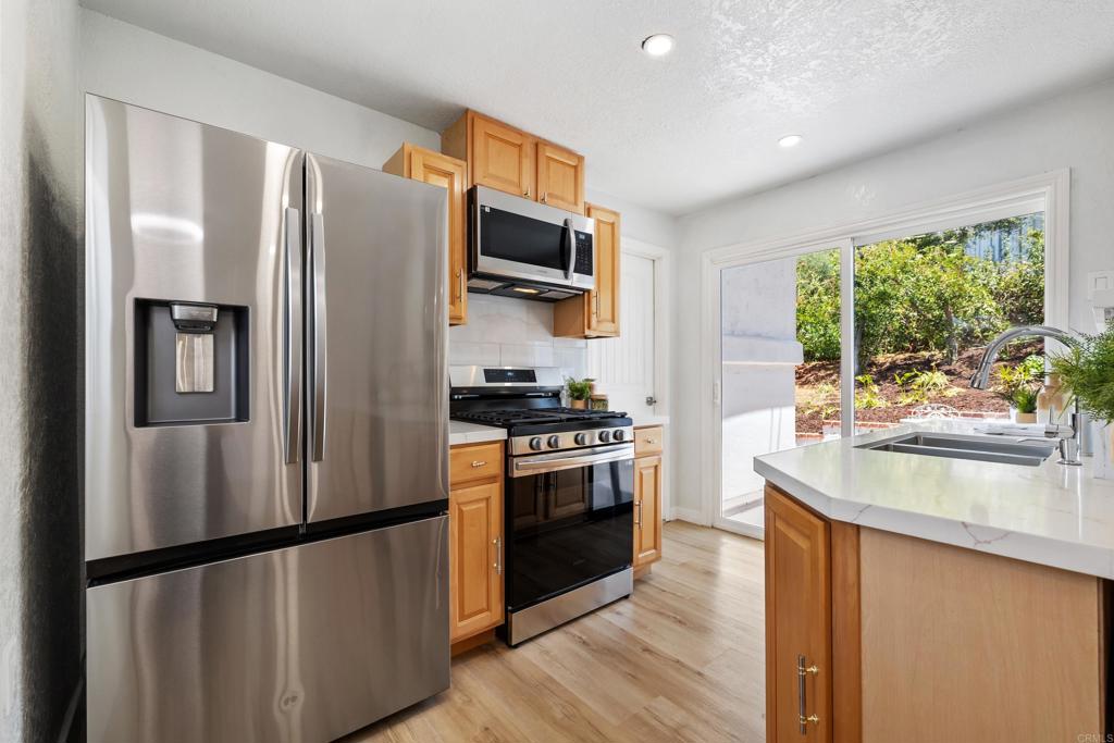 2143 Tierra Verde Road Vista, CA 92084 - Photo 15 of 71