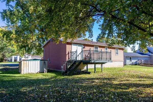 $209,000 | 3980 Ridgelea Drive, Lockport, NY 14094