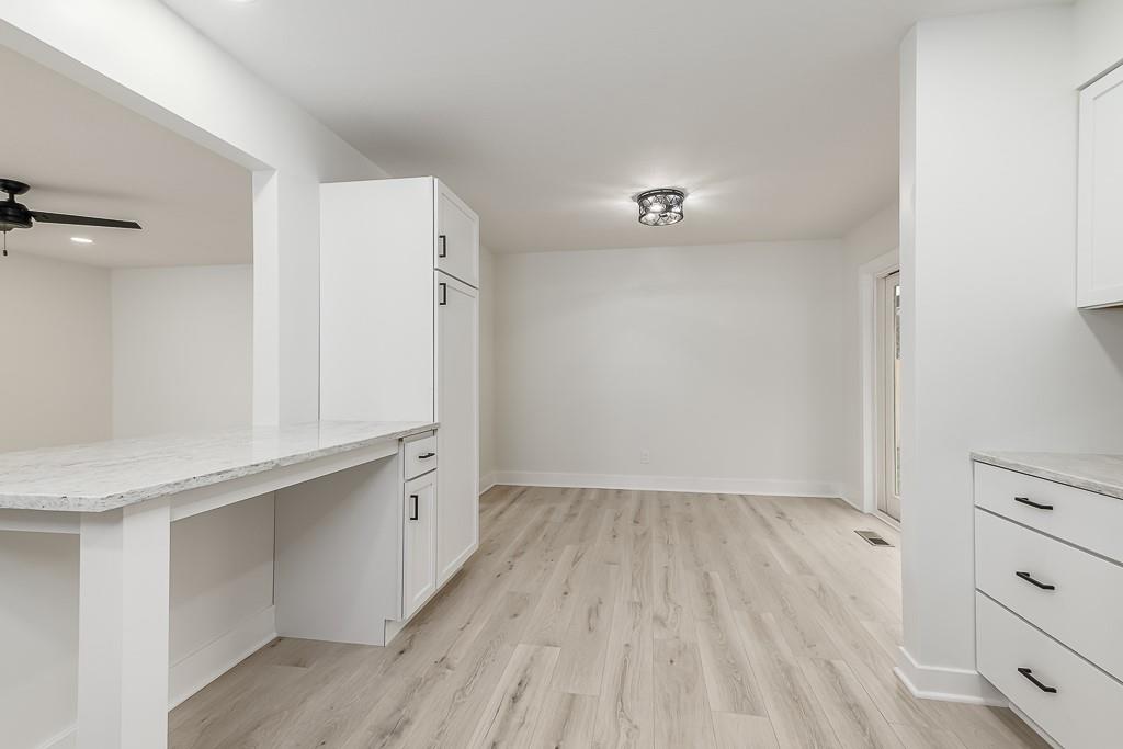 1812 Ridge Road Leavenworth, KS 66048 - Photo 11 of 30