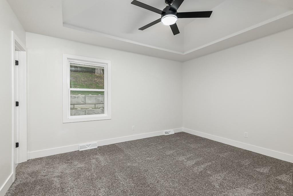 1812 Ridge Road Leavenworth, KS 66048 - Photo 13 of 30