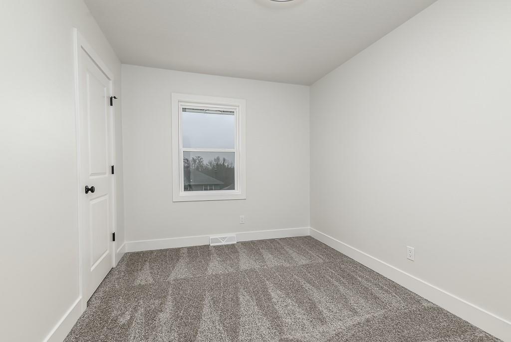 1812 Ridge Road Leavenworth, KS 66048 - Photo 17 of 30