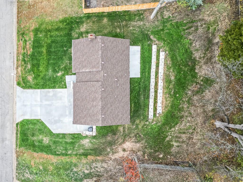 1812 Ridge Road Leavenworth, KS 66048 - Photo 3 of 30