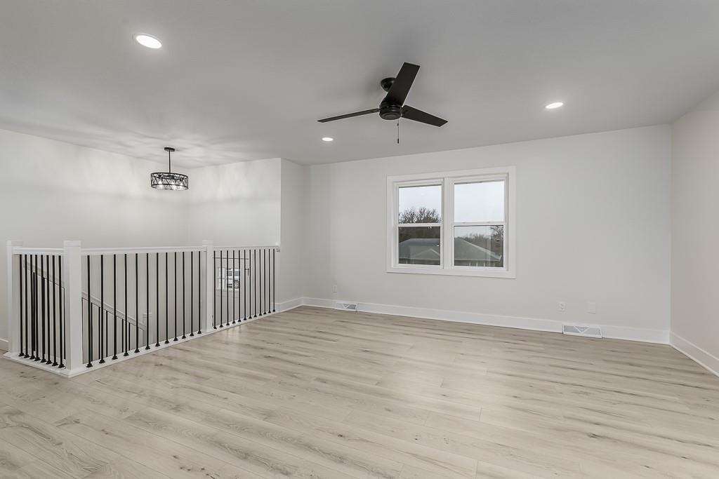 1812 Ridge Road Leavenworth, KS 66048 - Photo 5 of 30