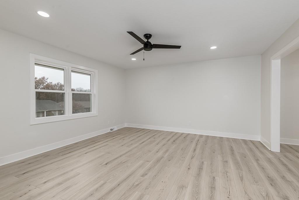 1812 Ridge Road Leavenworth, KS 66048 - Photo 7 of 30