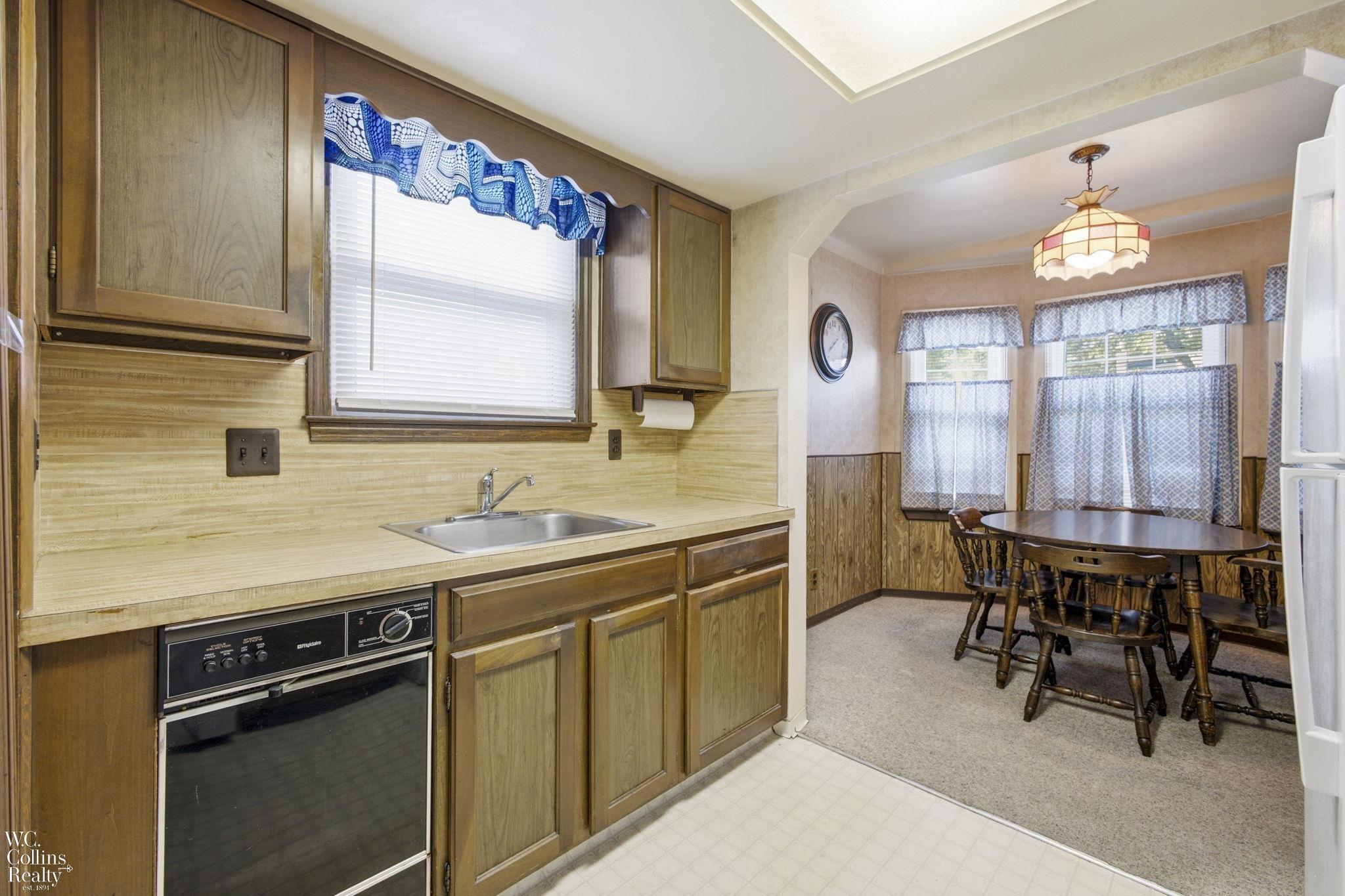 2446 Harvard Road Berkley, MI 48072 - Photo 14 of 33