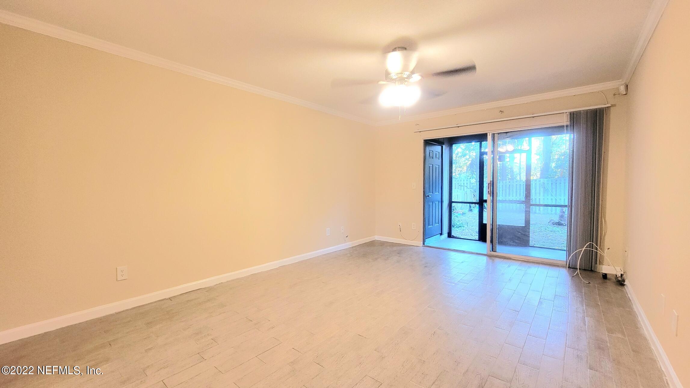 8880 Old Kings Road South, Unit 77 Jacksonville, FL 32257 - Photo 11 of 38 LIVING