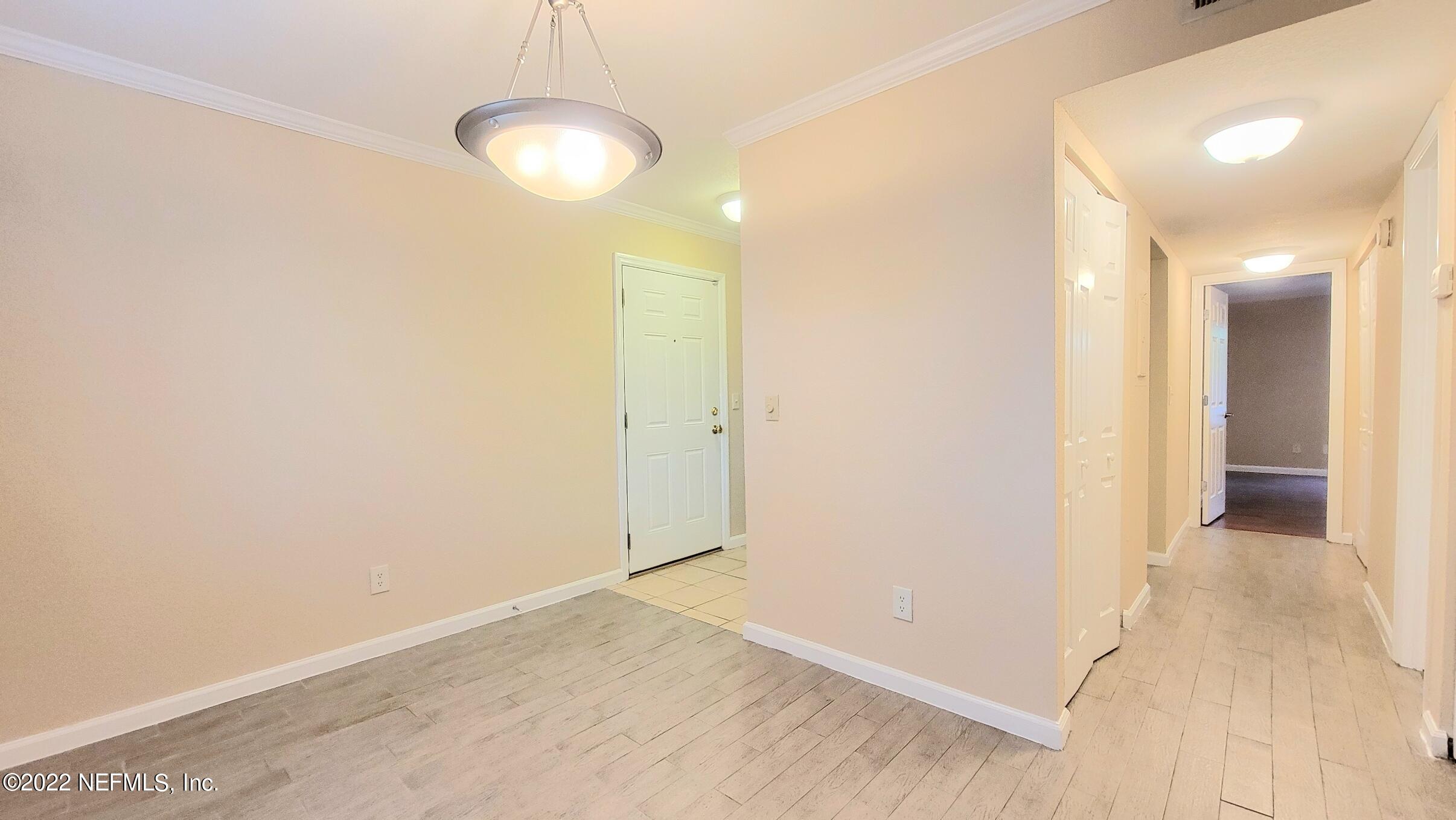8880 Old Kings Road South, Unit 77 Jacksonville, FL 32257 - Photo 8 of 38 DINING