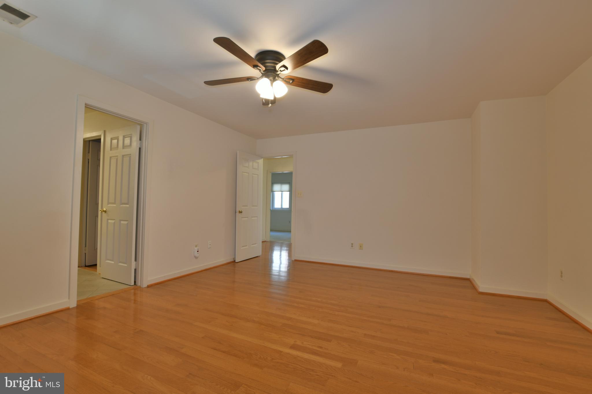 11615 Clubhouse Court Reston, VA 20190 - Photo 20 of 39 Gallery Image 20